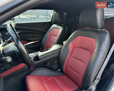 Белый Шевроле Камаро, объемом двигателя 2 л и пробегом 103 тыс. км за 18555 $, фото 51 на Automoto.ua