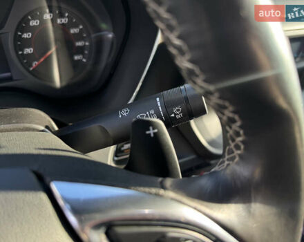 Белый Шевроле Камаро, объемом двигателя 2 л и пробегом 103 тыс. км за 18555 $, фото 22 на Automoto.ua