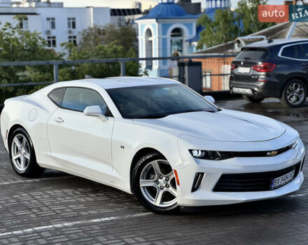 Белый Шевроле Камаро, объемом двигателя 2 л и пробегом 103 тыс. км за 18555 $, фото 38 на Automoto.ua