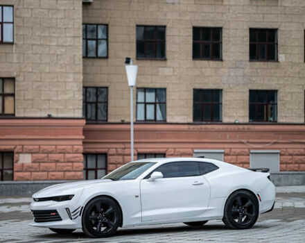 Шевроле Камаро 2016 в Харькове на Automoto.ua Белый Шевроле Камаро, объемом двигателя 2 л и пробегом 118 тыс. км за 16500 $, фото 10 на Automoto.ua