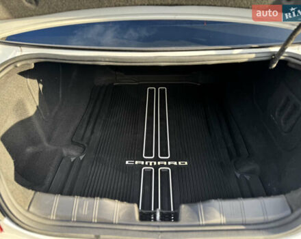 Белый Шевроле Камаро, объемом двигателя 2 л и пробегом 103 тыс. км за 18555 $, фото 55 на Automoto.ua