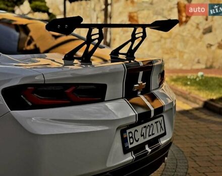 Білий Шевроле Камаро, об'ємом двигуна 2 л та пробігом 136 тис. км за 21500 $, фото 28 на Automoto.ua