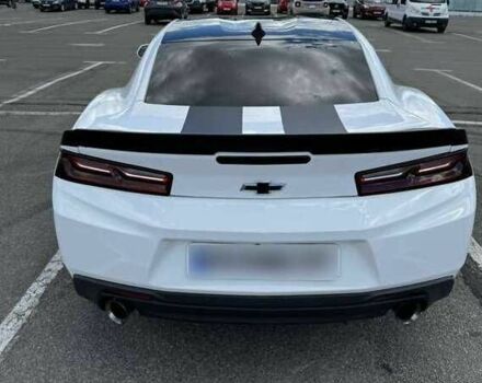 Белый Шевроле Камаро, объемом двигателя 2 л и пробегом 70 тыс. км за 10900 $, фото 4 на Automoto.ua