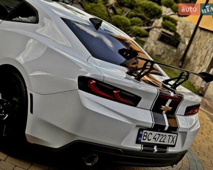 Білий Шевроле Камаро, об'ємом двигуна 2 л та пробігом 136 тис. км за 21500 $, фото 4 на Automoto.ua