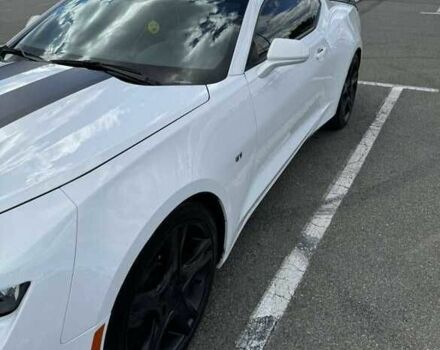 Белый Шевроле Камаро, объемом двигателя 2 л и пробегом 70 тыс. км за 10900 $, фото 5 на Automoto.ua