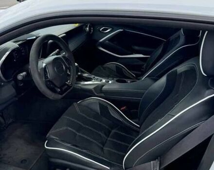 Белый Шевроле Камаро, объемом двигателя 2 л и пробегом 70 тыс. км за 10900 $, фото 10 на Automoto.ua