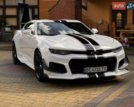 Білий Шевроле Камаро, об'ємом двигуна 2 л та пробігом 136 тис. км за 21500 $, фото 3 на Automoto.ua