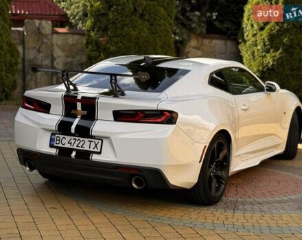 Білий Шевроле Камаро, об'ємом двигуна 2 л та пробігом 136 тис. км за 21500 $, фото 22 на Automoto.ua