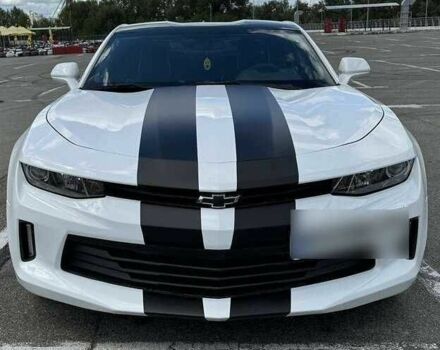 Белый Шевроле Камаро, объемом двигателя 2 л и пробегом 70 тыс. км за 10900 $, фото 1 на Automoto.ua
