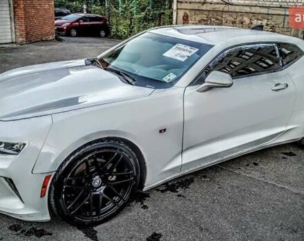 Белый Шевроле Камаро, объемом двигателя 2 л и пробегом 119 тыс. км за 9950 $, фото 2 на Automoto.ua