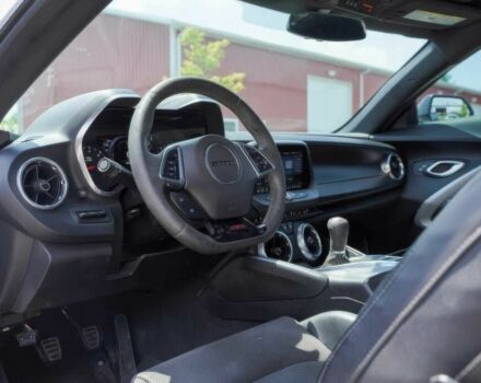 Шевроле Камаро 2020 в Тернополе на Automoto.ua Белый Шевроле Камаро, объемом двигателя 6.2 л и пробегом 45 тыс. км за 6700 $, фото 7 на Automoto.ua