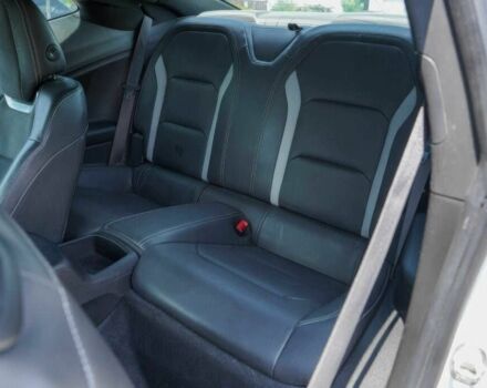 Шевроле Камаро 2020 в Тернополе на Automoto.ua Белый Шевроле Камаро, объемом двигателя 6.2 л и пробегом 45 тыс. км за 6700 $, фото 11 на Automoto.ua