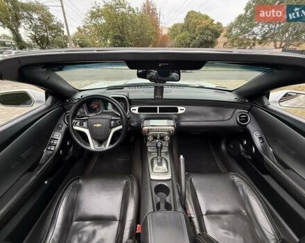 Белый Шевроле Камаро, объемом двигателя 3.56 л и пробегом 154 тыс. км за 12900 $, фото 1 на Automoto.ua