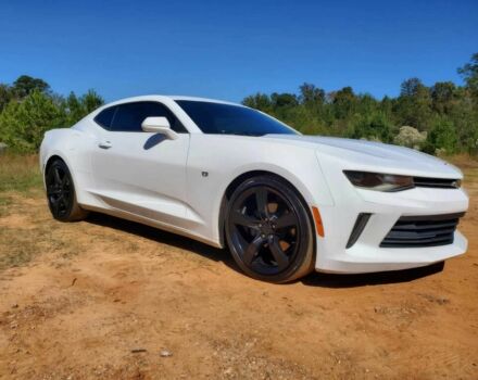 Белый Шевроле Камаро, объемом двигателя 2 л и пробегом 72 тыс. км за 8900 $, фото 1 на Automoto.ua