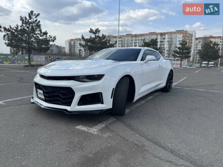 Шевроле Камаро 2016 в Николаеве на Automoto.ua Белый Шевроле Камаро, объемом двигателя 2 л и пробегом 81 тыс. км за 18000 $, фото 1 на Automoto.ua