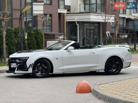 Шевроле Камаро 2019 в Киеве на Automoto.ua Белый Шевроле Камаро, объемом двигателя 6.2 л и пробегом 43 тыс. км за 39500 $, фото 1 на Automoto.ua