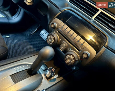 Черный Шевроле Камаро, объемом двигателя 3.6 л и пробегом 165 тыс. км за 16800 $, фото 33 на Automoto.ua