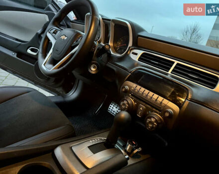 Черный Шевроле Камаро, объемом двигателя 3.6 л и пробегом 165 тыс. км за 16800 $, фото 32 на Automoto.ua