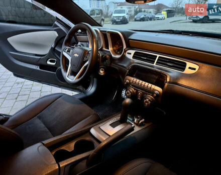 Черный Шевроле Камаро, объемом двигателя 3.6 л и пробегом 165 тыс. км за 16800 $, фото 41 на Automoto.ua