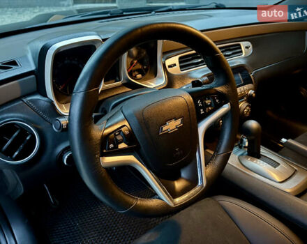 Черный Шевроле Камаро, объемом двигателя 3.6 л и пробегом 165 тыс. км за 16800 $, фото 30 на Automoto.ua