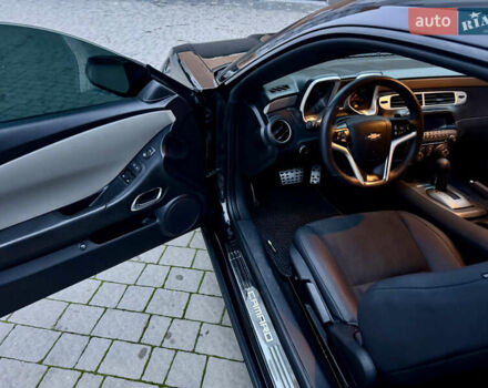 Черный Шевроле Камаро, объемом двигателя 3.6 л и пробегом 165 тыс. км за 16800 $, фото 44 на Automoto.ua