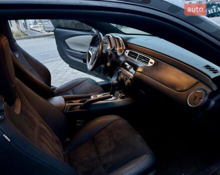 Черный Шевроле Камаро, объемом двигателя 3.6 л и пробегом 165 тыс. км за 16800 $, фото 42 на Automoto.ua