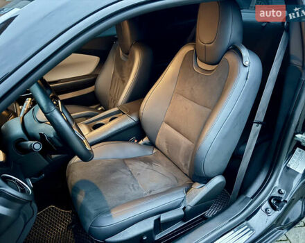 Черный Шевроле Камаро, объемом двигателя 3.6 л и пробегом 165 тыс. км за 16800 $, фото 31 на Automoto.ua