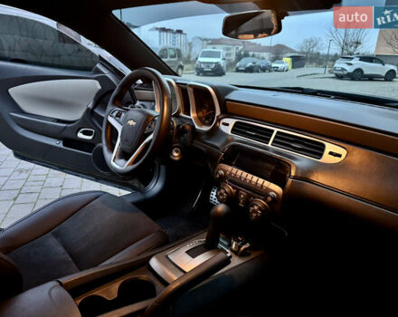 Черный Шевроле Камаро, объемом двигателя 3.6 л и пробегом 165 тыс. км за 16800 $, фото 40 на Automoto.ua