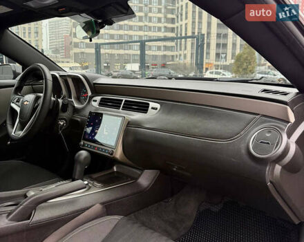 Черный Шевроле Камаро, объемом двигателя 3.6 л и пробегом 151 тыс. км за 13300 $, фото 28 на Automoto.ua