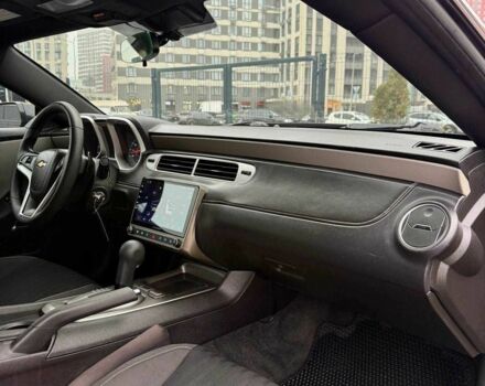 Черный Шевроле Камаро, объемом двигателя 3.6 л и пробегом 151 тыс. км за 13300 $, фото 19 на Automoto.ua