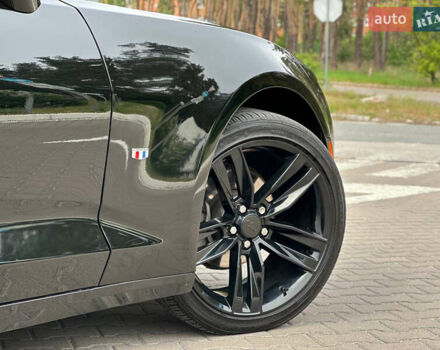 Черный Шевроле Камаро, объемом двигателя 2 л и пробегом 122 тыс. км за 15950 $, фото 17 на Automoto.ua