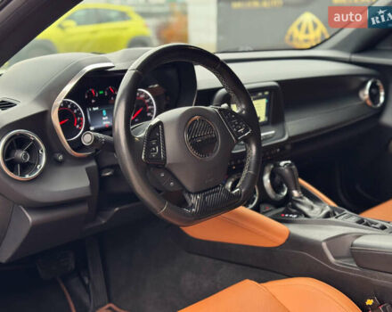 Черный Шевроле Камаро, объемом двигателя 3.6 л и пробегом 200 тыс. км за 16500 $, фото 9 на Automoto.ua