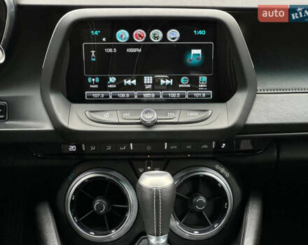 Черный Шевроле Камаро, объемом двигателя 2 л и пробегом 122 тыс. км за 15950 $, фото 27 на Automoto.ua