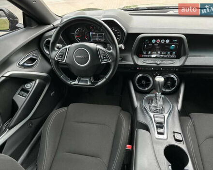 Черный Шевроле Камаро, объемом двигателя 2 л и пробегом 122 тыс. км за 15950 $, фото 23 на Automoto.ua