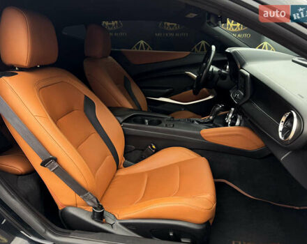 Черный Шевроле Камаро, объемом двигателя 3.6 л и пробегом 200 тыс. км за 16500 $, фото 11 на Automoto.ua