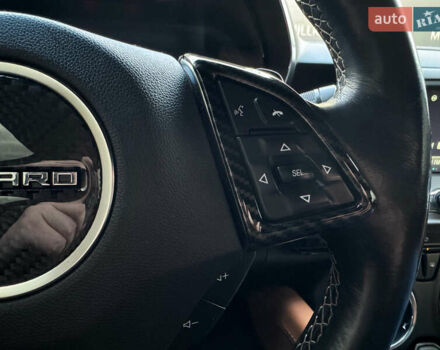 Черный Шевроле Камаро, объемом двигателя 3.6 л и пробегом 200 тыс. км за 16500 $, фото 22 на Automoto.ua