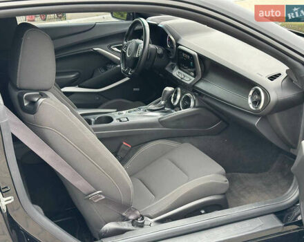 Черный Шевроле Камаро, объемом двигателя 2 л и пробегом 122 тыс. км за 15950 $, фото 37 на Automoto.ua