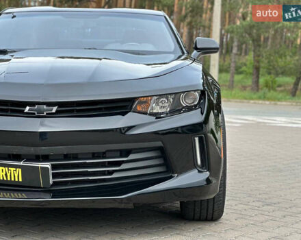 Черный Шевроле Камаро, объемом двигателя 2 л и пробегом 122 тыс. км за 15950 $, фото 4 на Automoto.ua