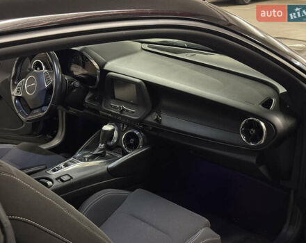 Чорний Шевроле Камаро, об'ємом двигуна 2 л та пробігом 175 тис. км за 17000 $, фото 14 на Automoto.ua