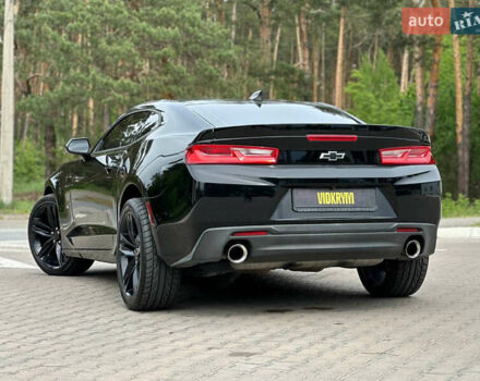 Черный Шевроле Камаро, объемом двигателя 2 л и пробегом 122 тыс. км за 15950 $, фото 20 на Automoto.ua