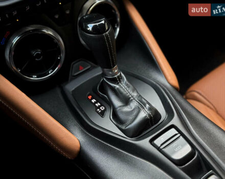 Черный Шевроле Камаро, объемом двигателя 3.6 л и пробегом 200 тыс. км за 16500 $, фото 27 на Automoto.ua