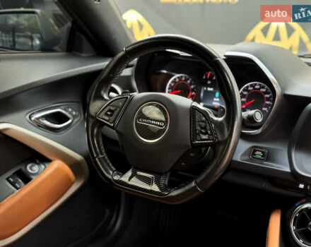 Черный Шевроле Камаро, объемом двигателя 3.6 л и пробегом 200 тыс. км за 16500 $, фото 15 на Automoto.ua