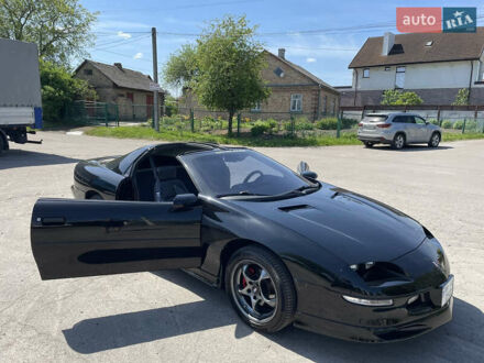 Шевроле Камаро 1998 у Рівному на Automoto.ua Чорний Шевроле Камаро, об'ємом двигуна 5.7 л та пробігом 111 тис. км за 21500 $, фото 1 на Automoto.ua