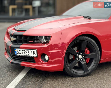 Красный Шевроле Камаро, объемом двигателя 6.2 л и пробегом 33 тыс. км за 22400 $, фото 1 на Automoto.ua
