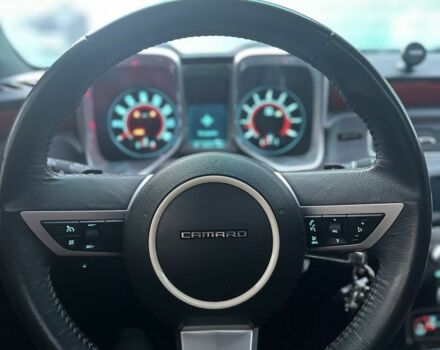 Красный Шевроле Камаро, объемом двигателя 3.6 л и пробегом 99 тыс. км за 14800 $, фото 7 на Automoto.ua