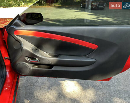 Красный Шевроле Камаро, объемом двигателя 3.6 л и пробегом 300 тыс. км за 11700 $, фото 9 на Automoto.ua