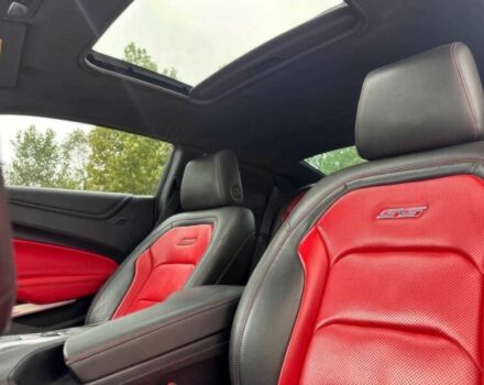 Красный Шевроле Камаро, объемом двигателя 6.2 л и пробегом 71 тыс. км за 3300 $, фото 9 на Automoto.ua