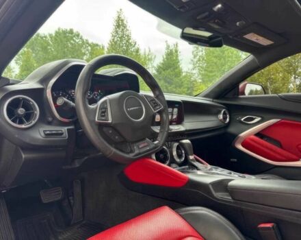 Красный Шевроле Камаро, объемом двигателя 6.2 л и пробегом 71 тыс. км за 3300 $, фото 10 на Automoto.ua