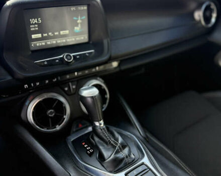 Красный Шевроле Камаро, объемом двигателя 2 л и пробегом 34 тыс. км за 17500 $, фото 6 на Automoto.ua