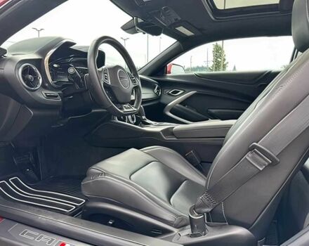 Червоний Шевроле Камаро, об'ємом двигуна 6.2 л та пробігом 33 тис. км за 19900 $, фото 7 на Automoto.ua